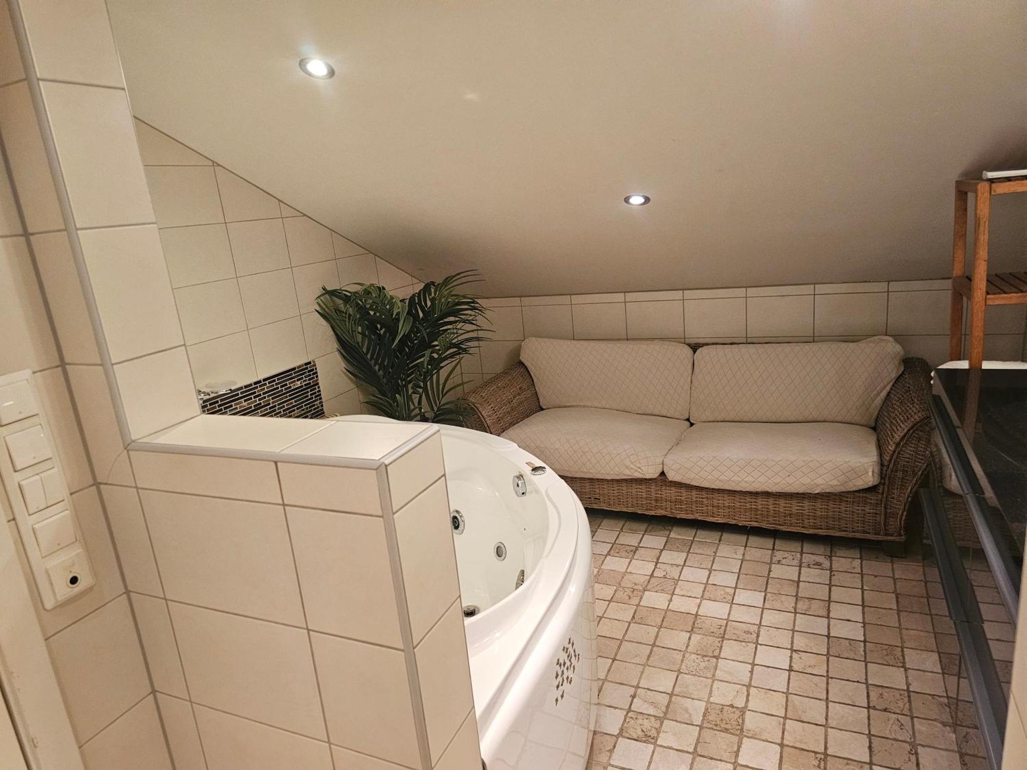 Full Privacy Townhome In Oslo With Wifi Exterior photo